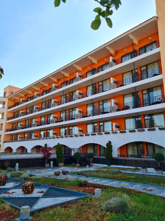 Hotel Hrizantema
